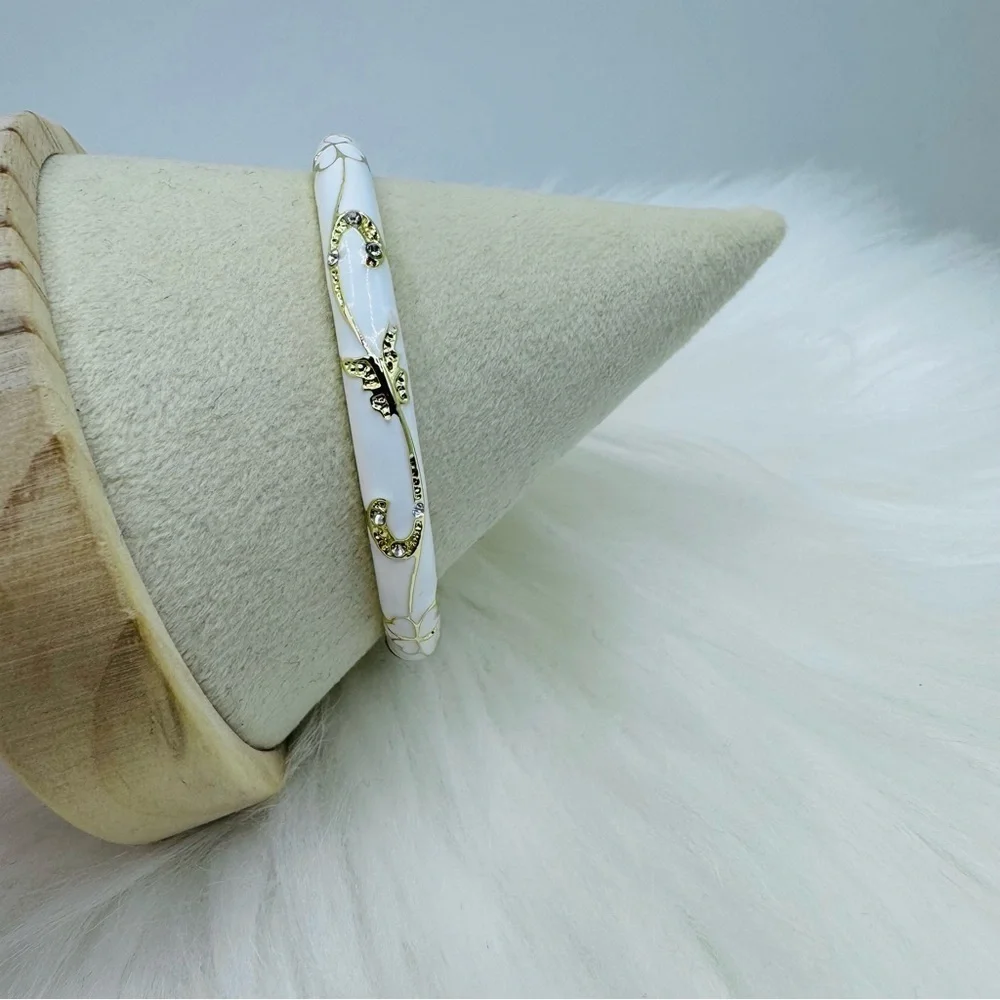 White Jasmine Floral Enamel Cloisonne Bracelet Bangle